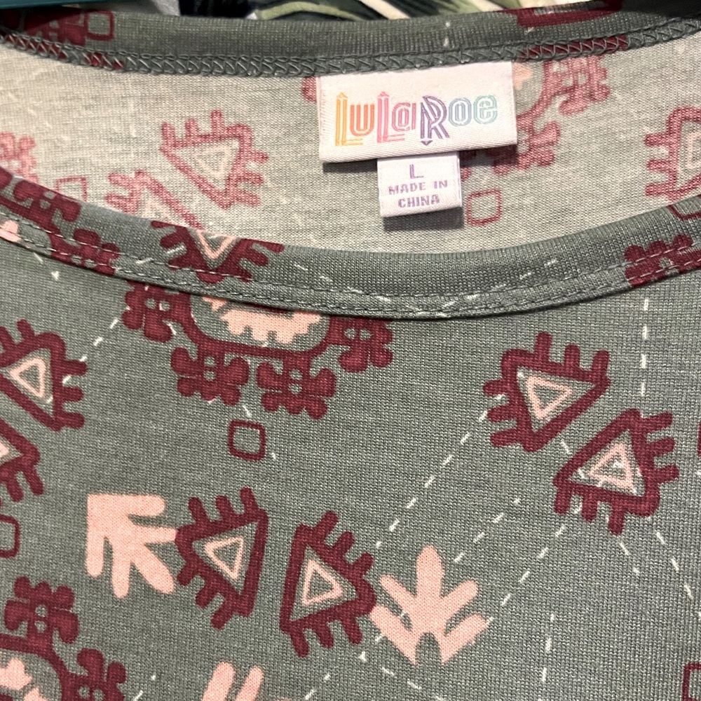 LulaRoe Carly Dress, Gray, Burgundy & pink, size Large - Picture 3 of 3
